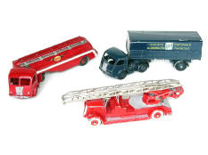 DINKY TOYS (FRANCE) (3)