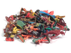 FIGURINES DIVERSES (1)