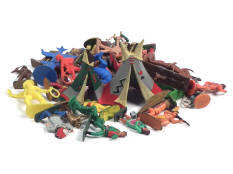 FIGURINES DIVERSES (1)