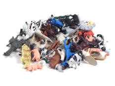 FIGURINES DIVERSES (1)