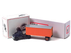 US. MODEL MINT (USA) (2)