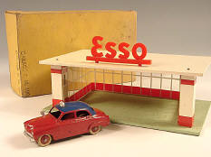AZUR & DINKY TOYS (2)