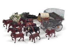 FIGURINES DIVERSES (1)