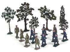 FIGURINES en plomb (19)