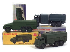 DINKY TOYS (GB) (3)