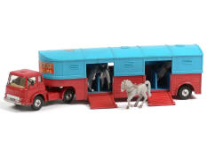 CORGI TOYS (GB) (1)
