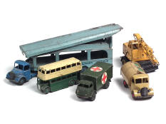 DINKY TOYS (GB) (5)