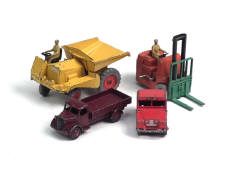 DINKY TOYS (GB) (4)