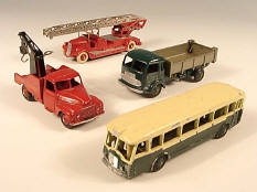 DINKY TOYS (FRANCE) (4)