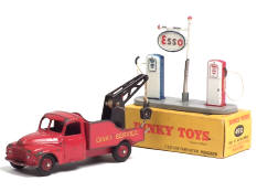 DINKY TOYS (FRANCE) (2)