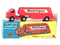 CORGI TOYS (GB) (1)