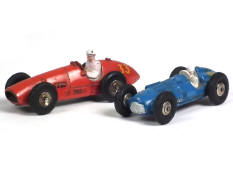 DINKY TOYS (FRANCE) (2)