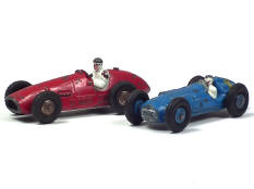 DINKY TOYS (FRANCE) (2)
