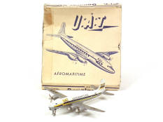 C.I.J. (FRANCE) (1)
