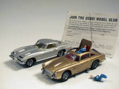 CORGI TOYS (2)