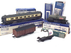 HORNBY 'HO' (7)