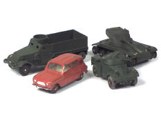 DINKY TOYS (FRANCE) (4)