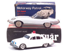 DIVERS & LEMEZARU (2)