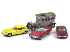 CORGI TOYS (GB) (4)