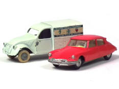 CORGI TOYS (GB) (2)