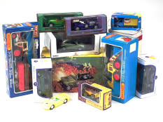 DIVERS (12)