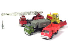 DINKY TOYS (GB) (4)