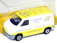 MAJORETTE (FRANCE) (1)