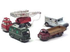 DINKY TOYS (GB) (4)