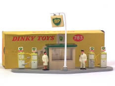 DINKY TOYS (GB) (3)