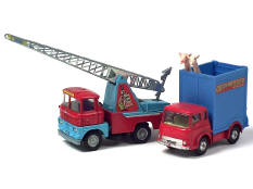 CORGI TOYS (GB) (2)