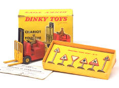 DINKY TOYS (FRANCE) (2)