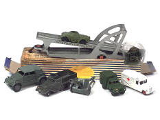 DINKY TOYS (8)