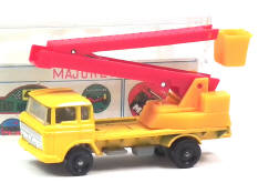 MAJORETTE (FRANCE) (1)