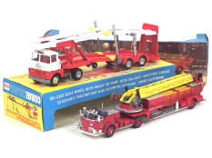 CORGI TOYS (GB) (2)