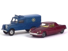 CORGI TOYS (GB) (2)