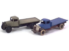 DINKY TOYS (2)