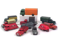 DINKY TOYS (11)