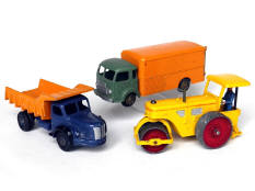 DINKY TOYS (FRANCE) (3)