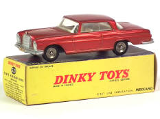 DINKY TOYS (FRANCE) (1)