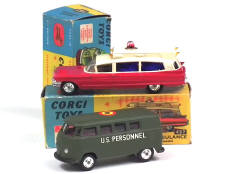 CORGI TOYS (GB) (2)