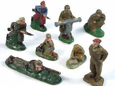 FIGURINES en composition (1)
