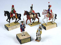 ALMIRALL / FIGURINES DIVERS (2)