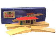 HORNBY 'HO' (1)