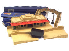 HORNBY 'HO' (1)