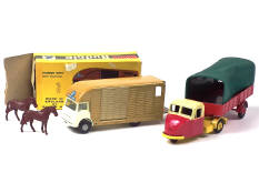 BUDGIE MODELS (GB) (2)