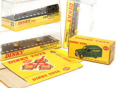 DINKY TOYS (GB) (5)