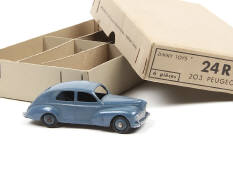 DINKY TOYS (FRANCE) (2)