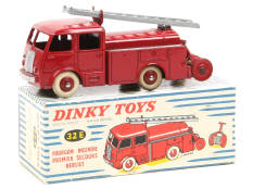 DINKY TOYS (FRANCE) (1)