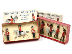 BRITAINS (GB) (2)