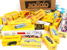 DINKY TOYS (30)